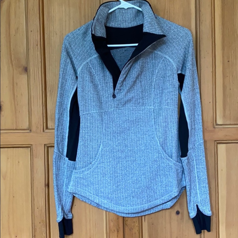 Lululemon base runner 1/2 zip